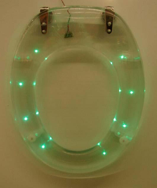 LED Klo in grn auf der Ambiente - Tendence, Messe Frankfurt